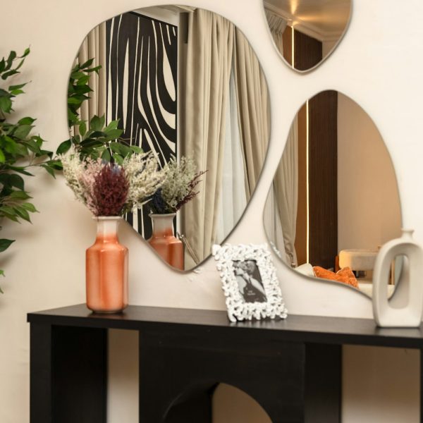 Plinth Console